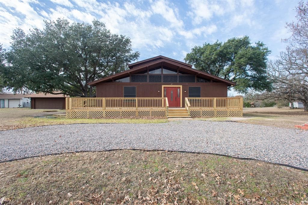 137 Nautical Rd