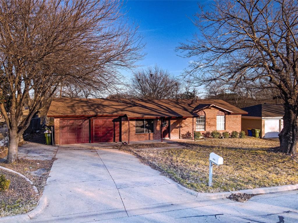 6232 Maurie Dr