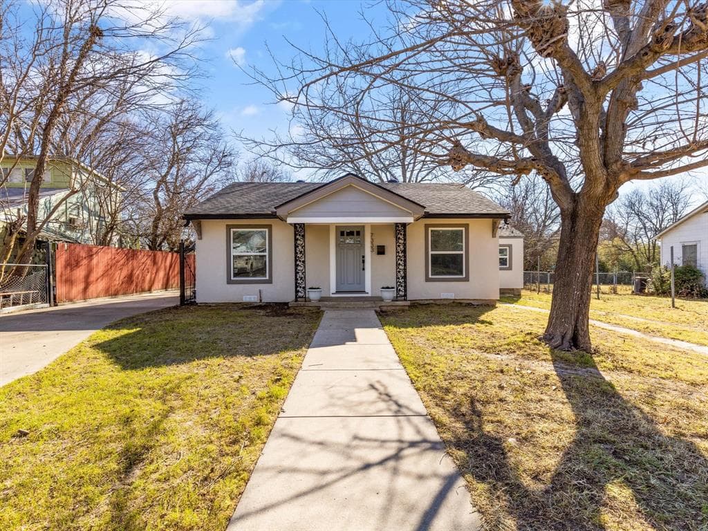 7333 Llano Ave