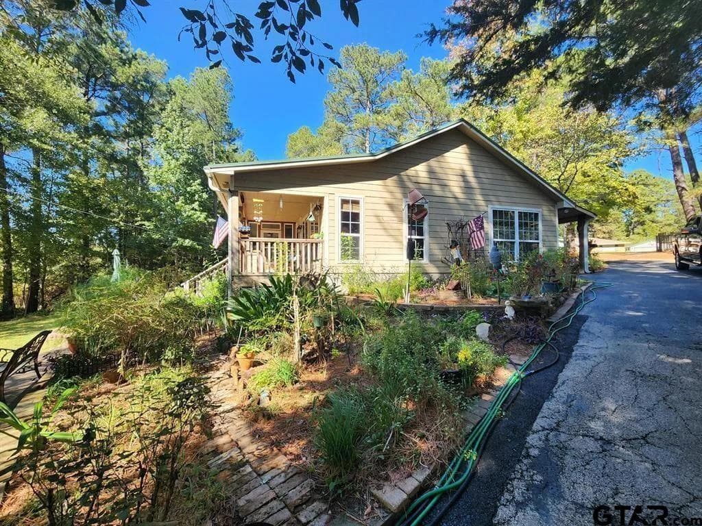 130 County Road 2130