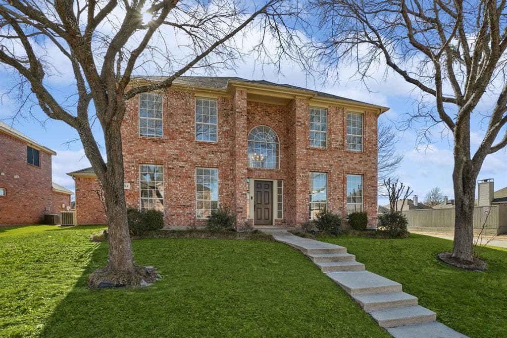 1352 Prairie Dr