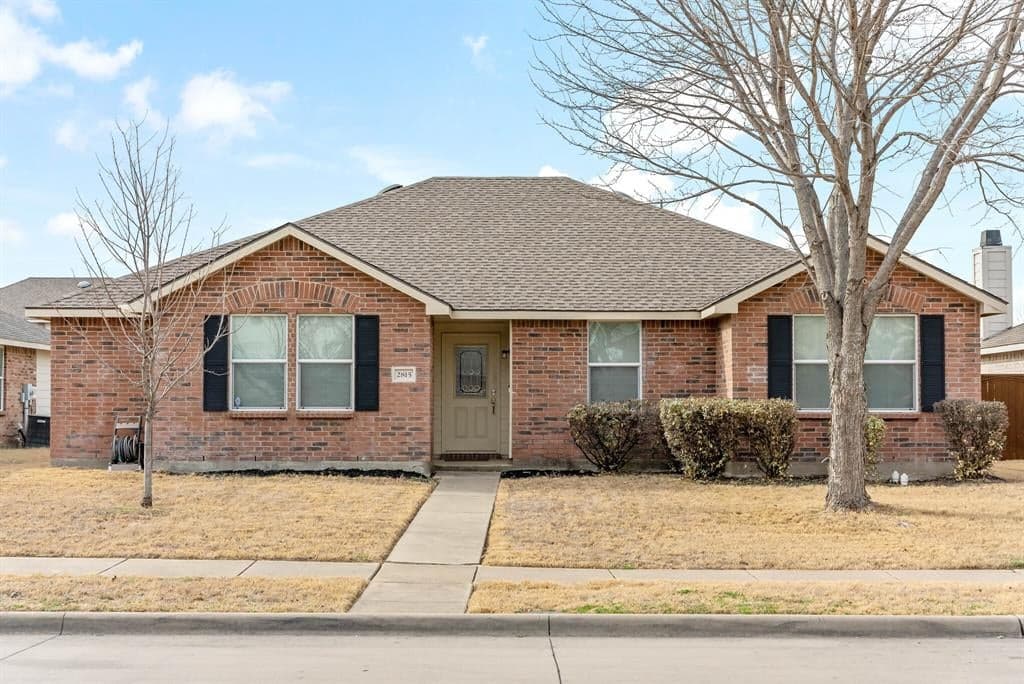 2815 Meadow Bluff Dr