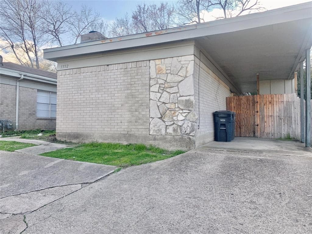 5352 Wonder Dr