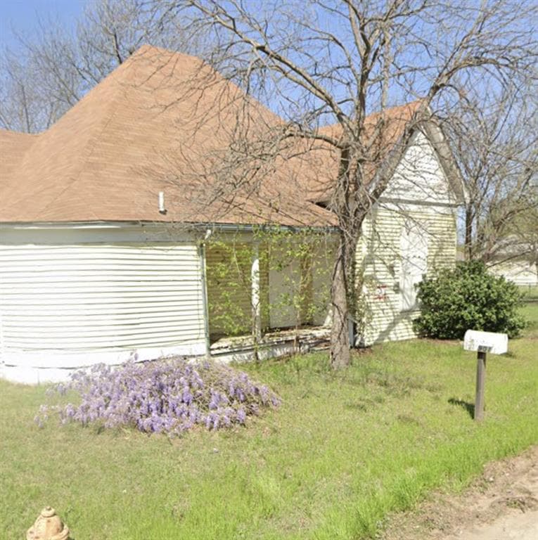 901 Trinity St