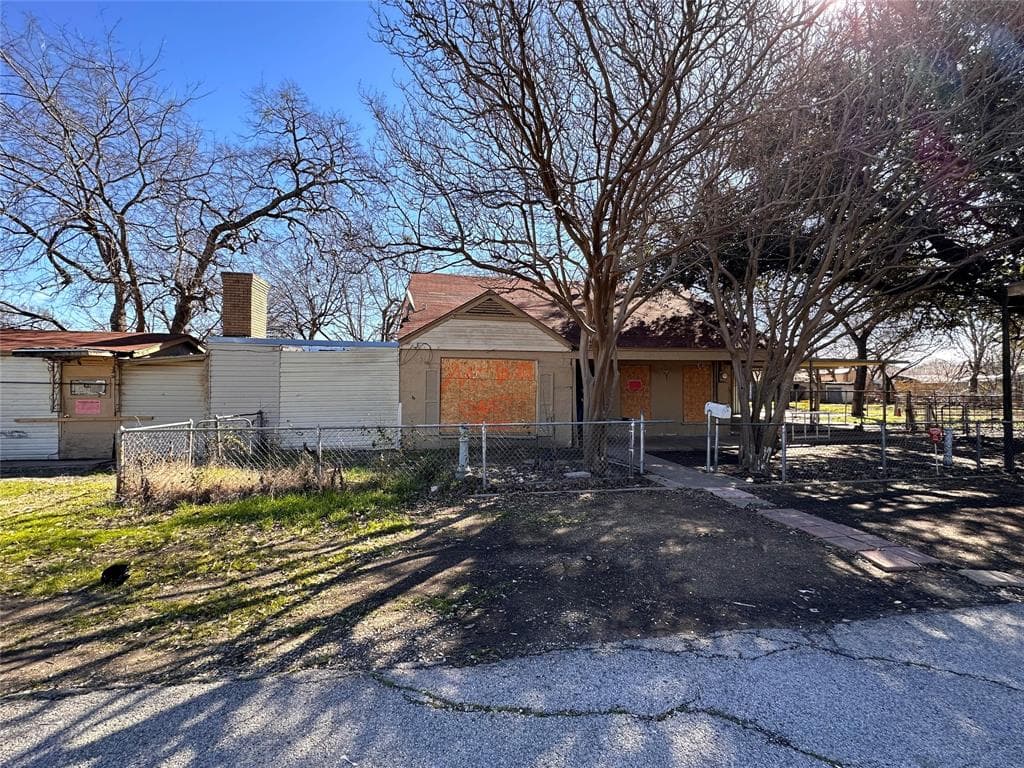 118 Lamar St