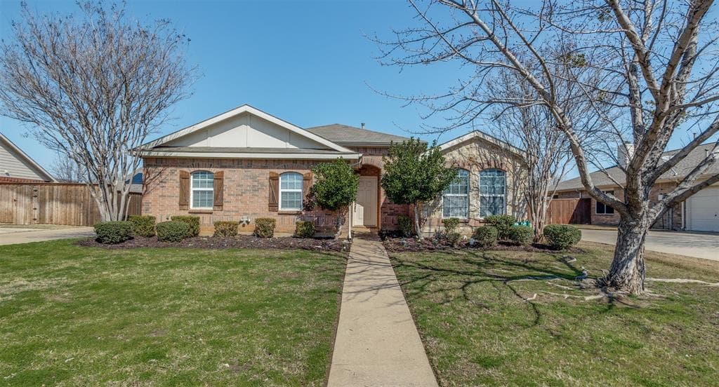 2305 Belmont Park Dr