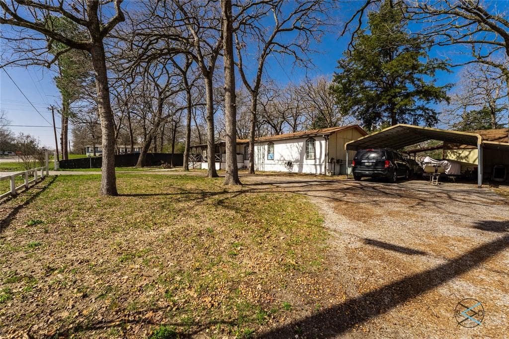 131 E Cedar Ln
