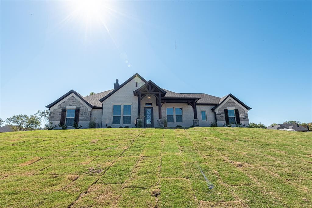 616 Winkler Way