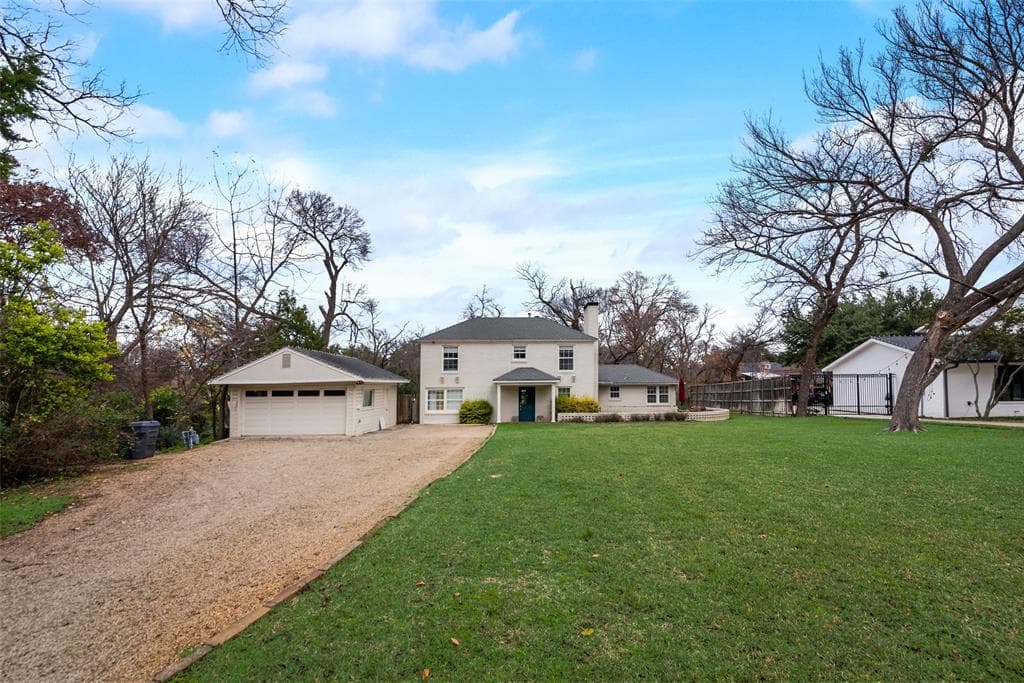 3941 Cobblestone Dr