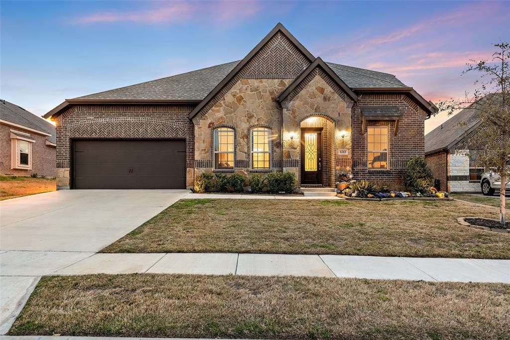 1213 Alderwood Dr