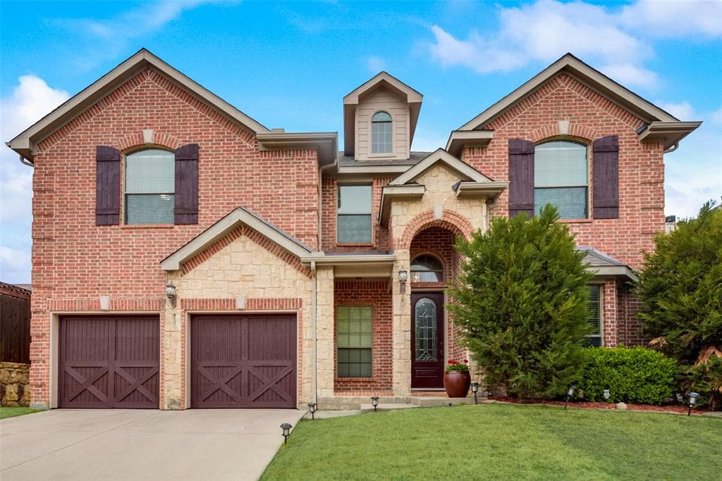 9044 Silsby Dr