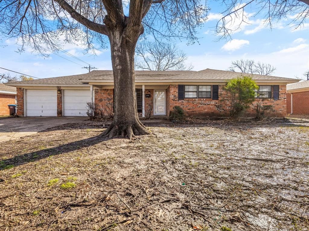 7813 Chantilly Ln