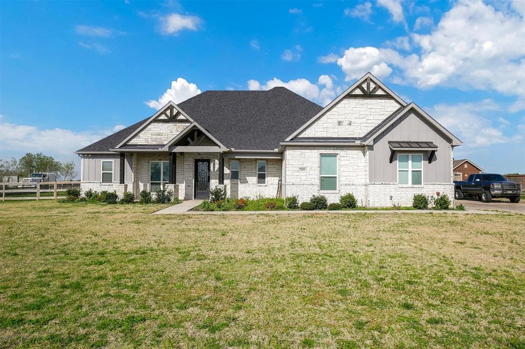 7651 County Road 1009