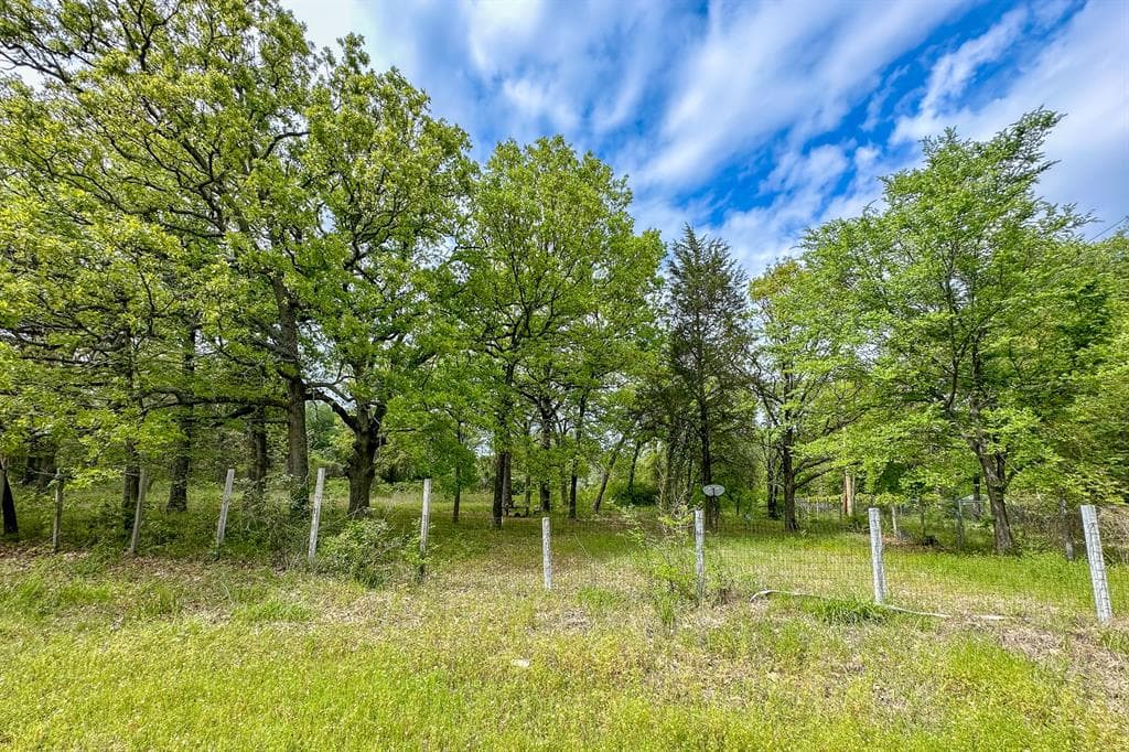 145 Oak Hills Dr