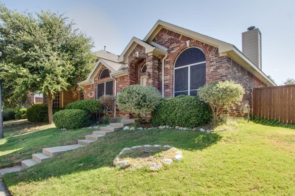 3908 Braxton Ln
