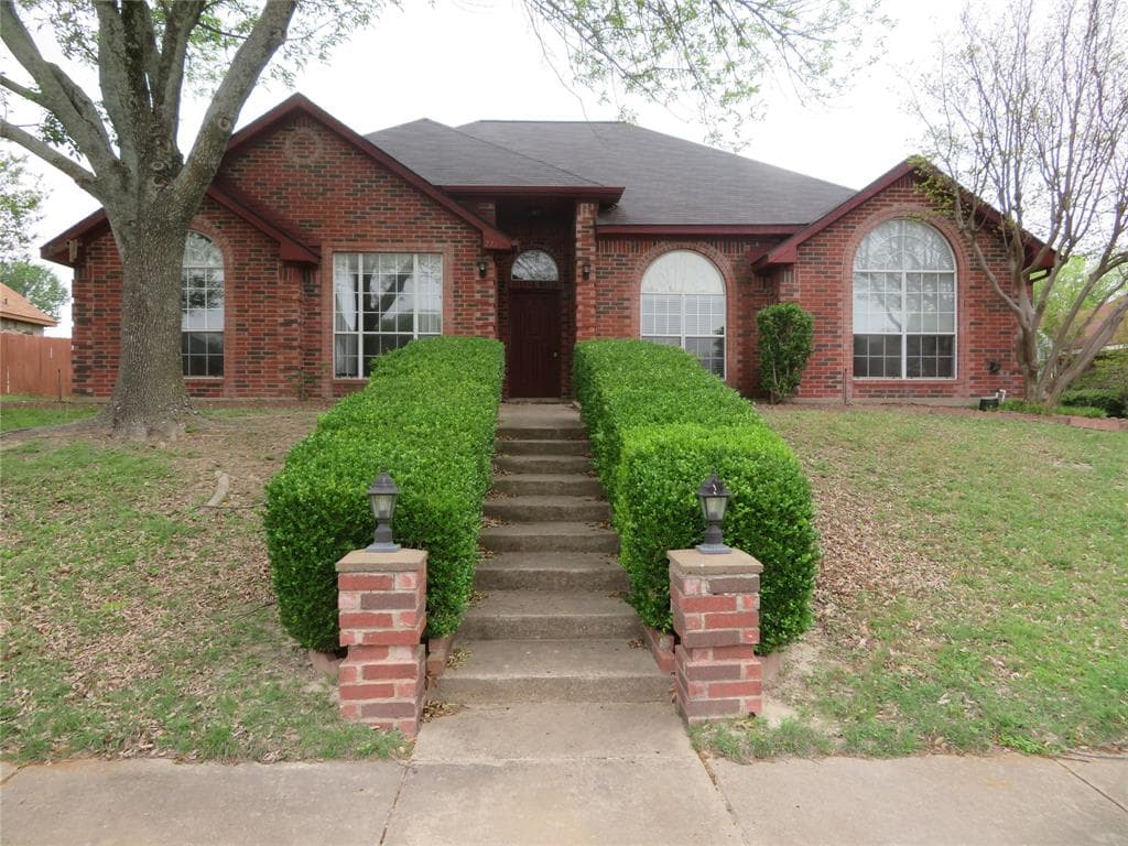 721 Kelsie Ln