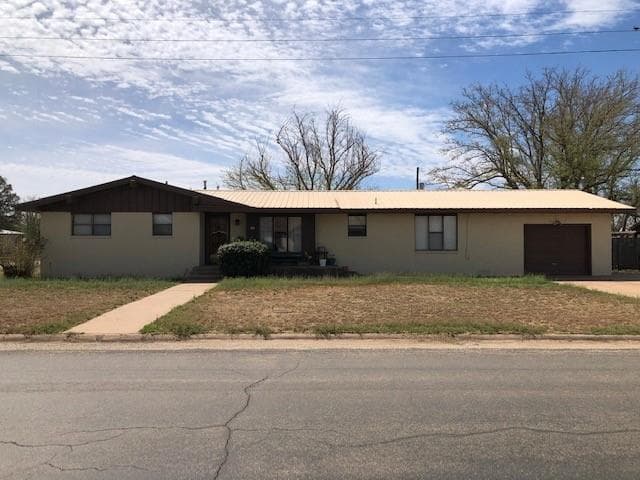 401 Clairemont St