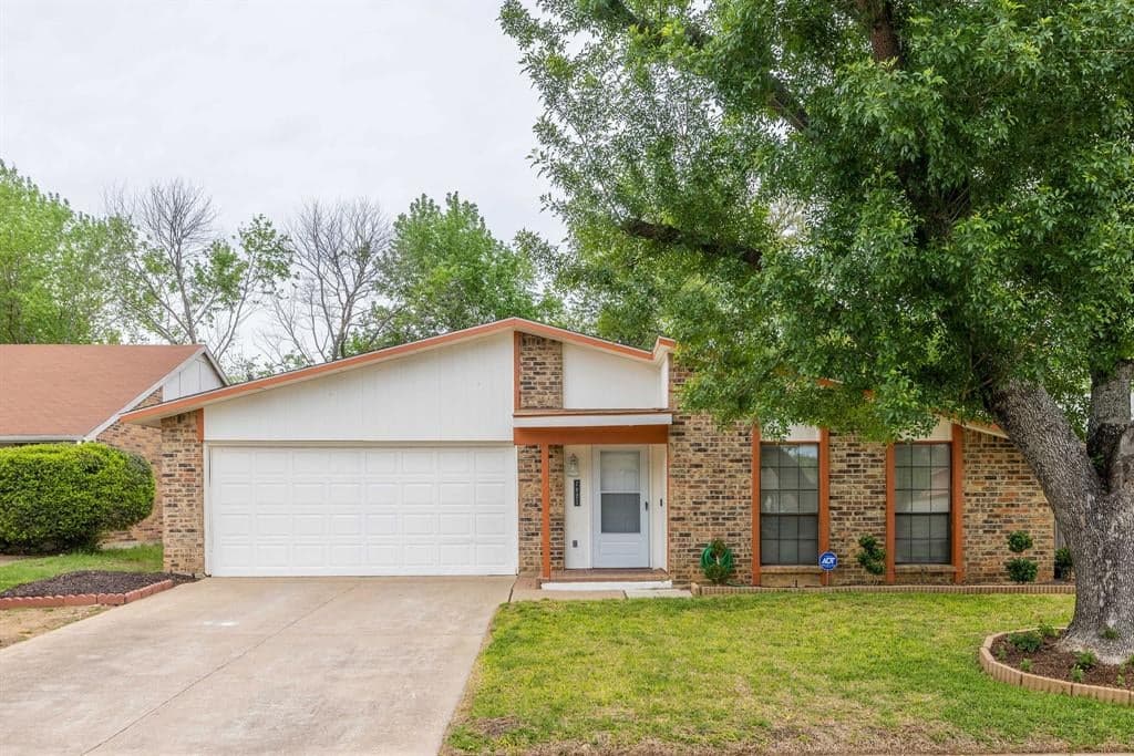 7821 Bermejo Rd