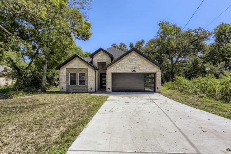 328 Lakey Rd