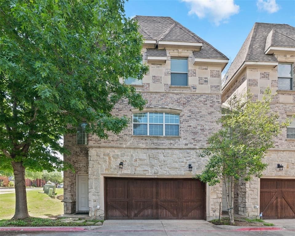 2700 Club Ridge Dr Apt 17