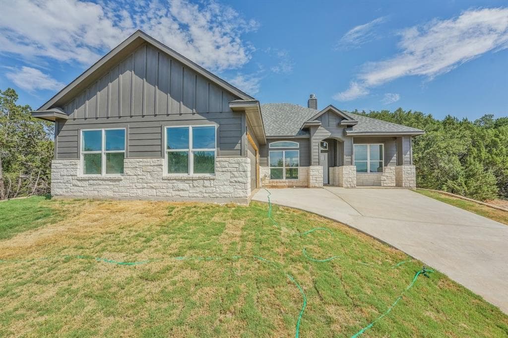 2919 River Ridge Ct