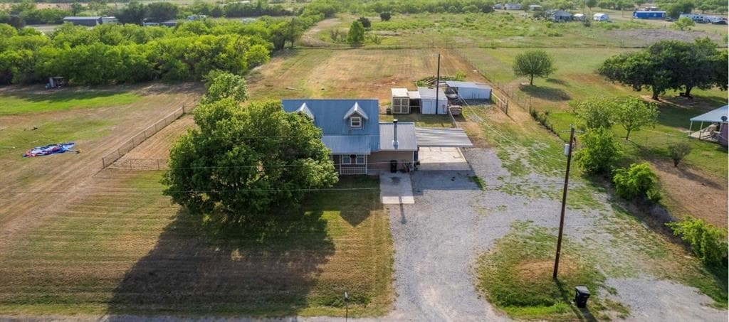 810 County Road 198