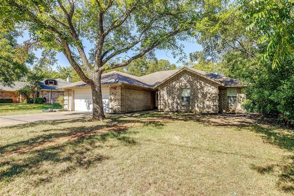5012 Seminole Dr