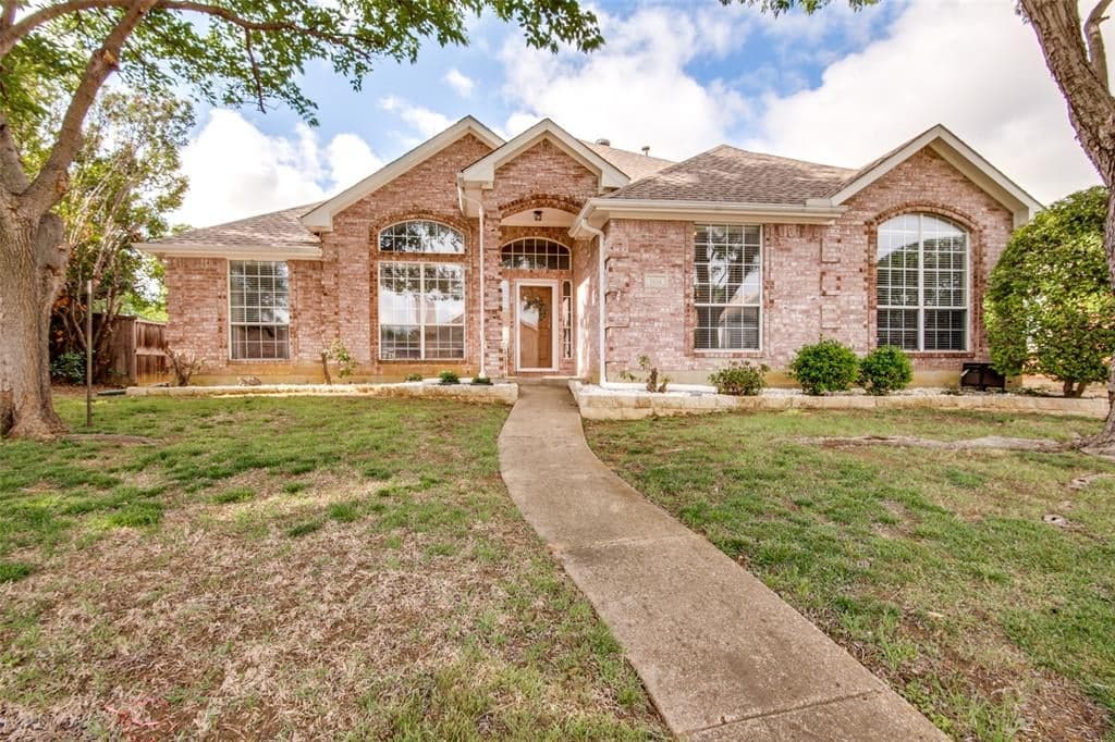 1414 Primrose Ln