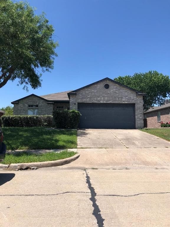 2320 Pecan Dr