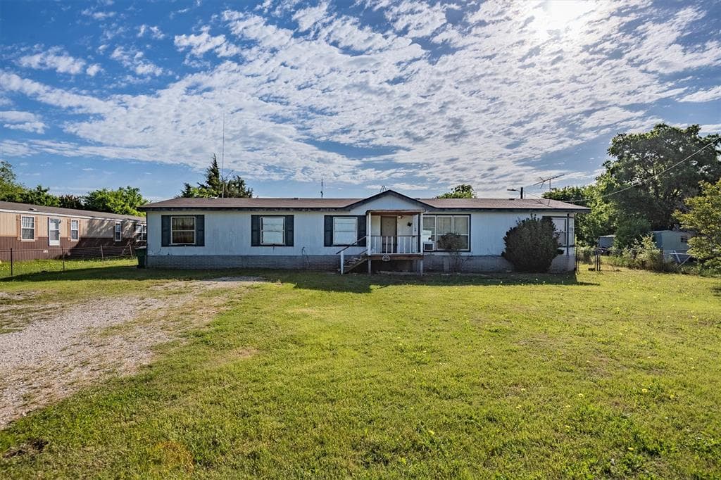 1712 County Road 616