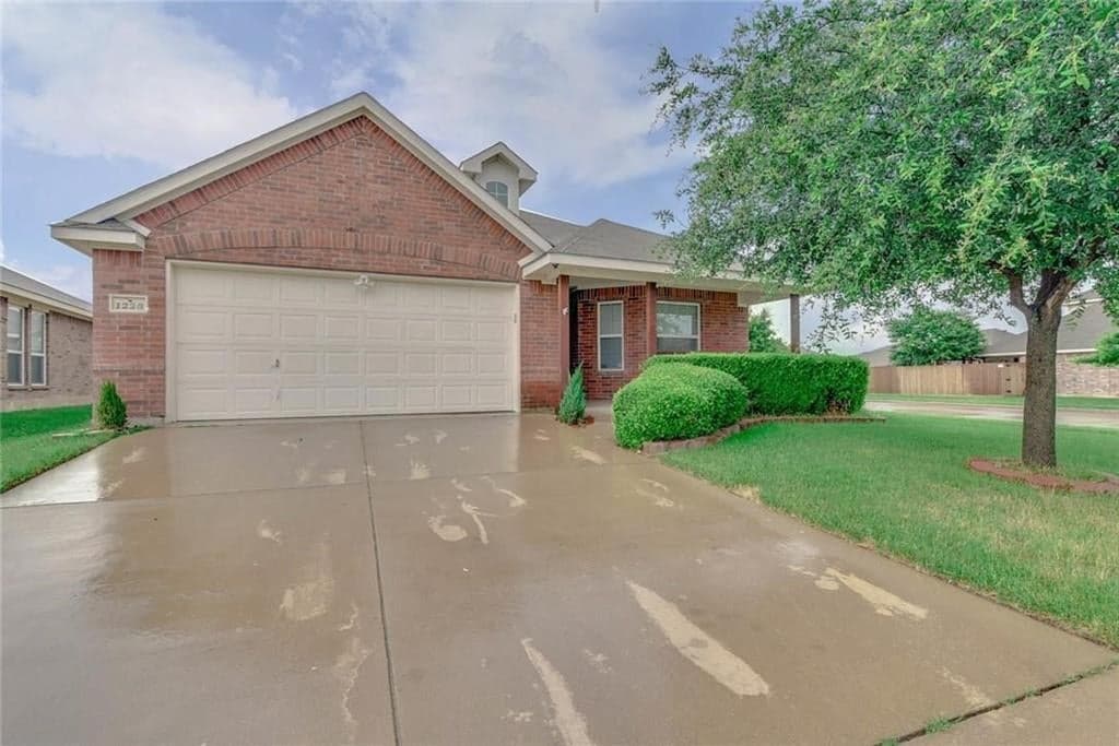 1228 Boxwood Dr