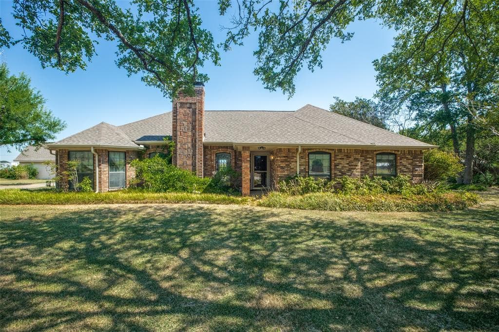 200 Meadows Dr