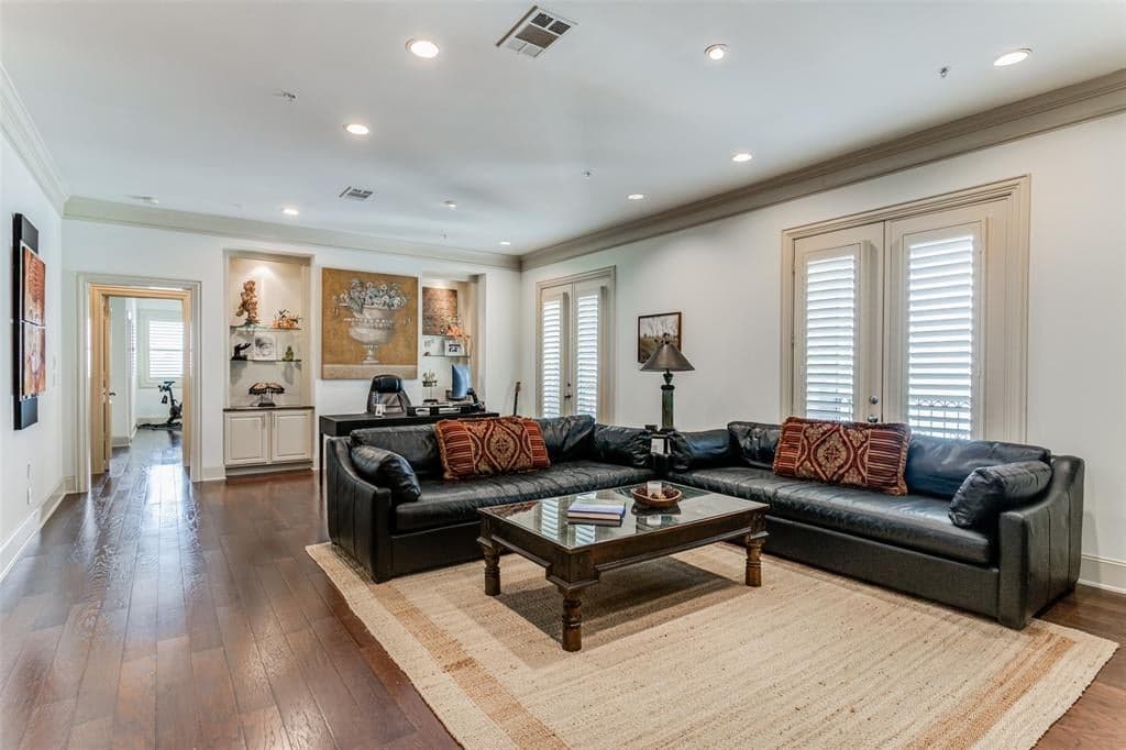 Gallery image 4