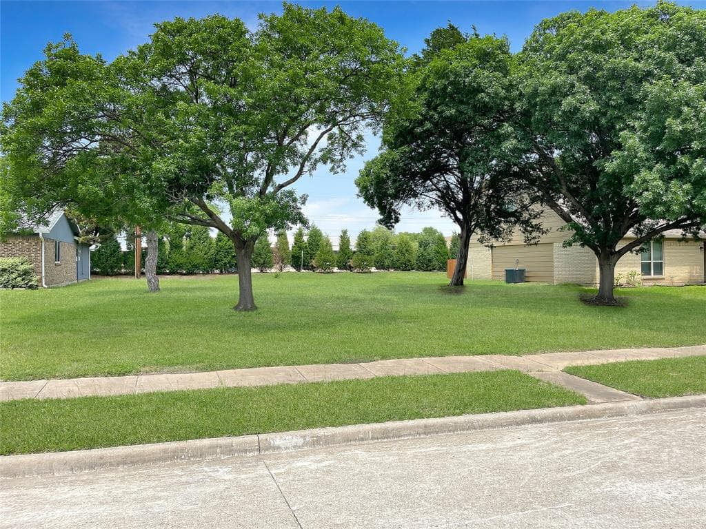 1115 Midway Dr