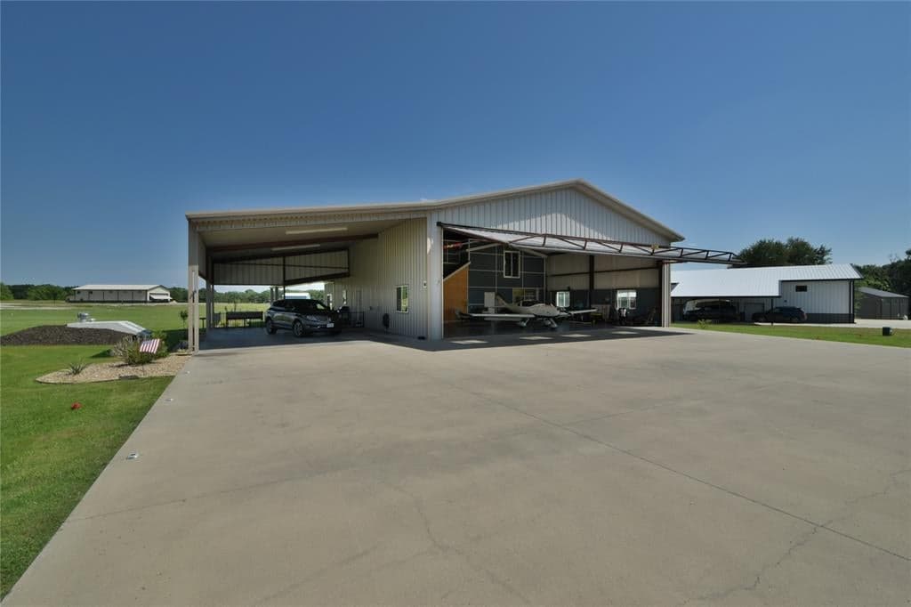 161 Private Road 7003