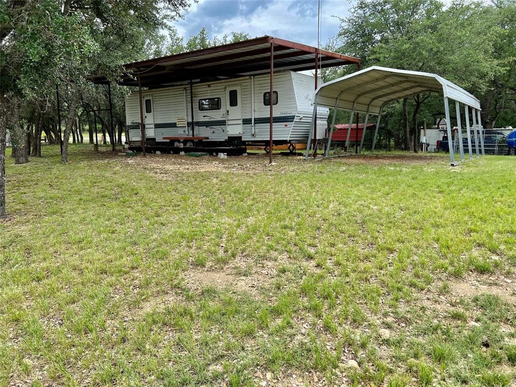 Oak Point Dr