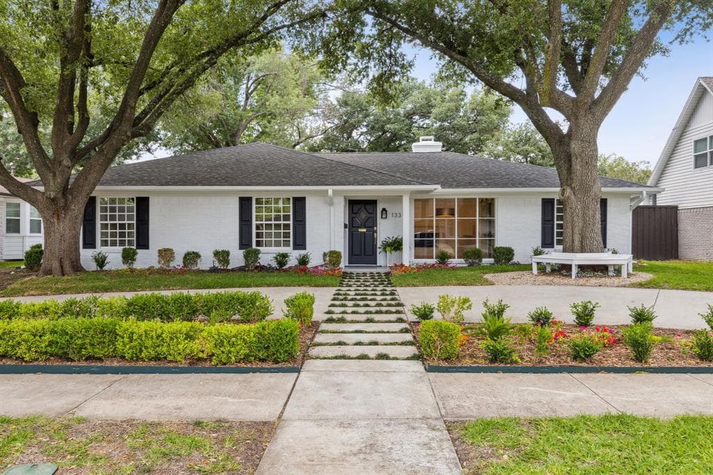 1331 Apache Dr