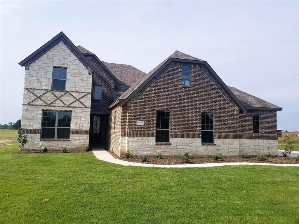 370 Yowell Rd