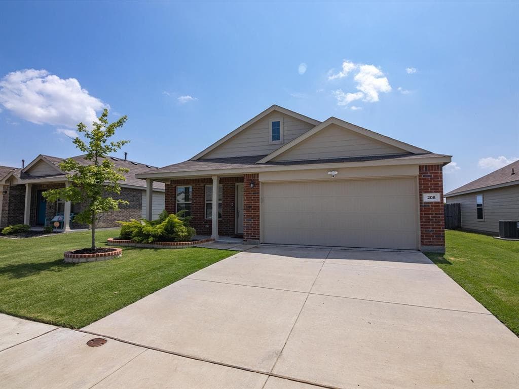 208 Falling Star Dr