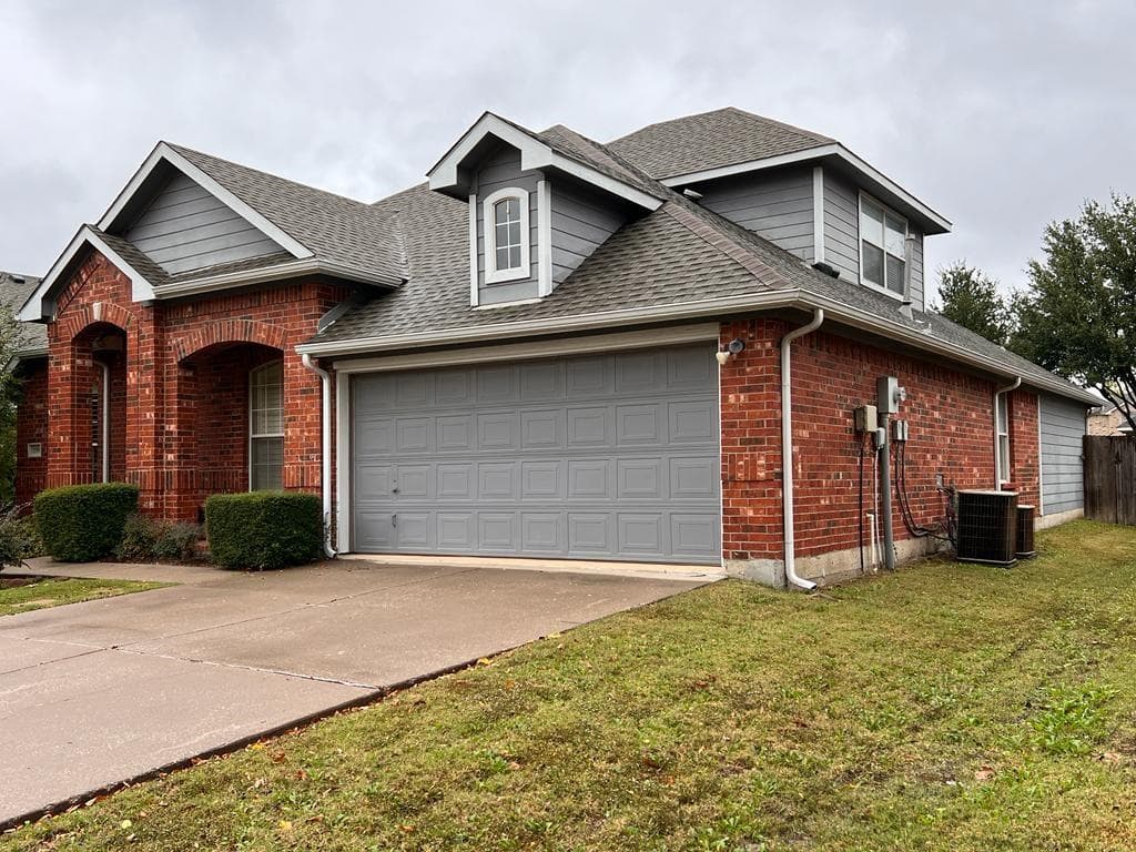 3506 Nandina Dr