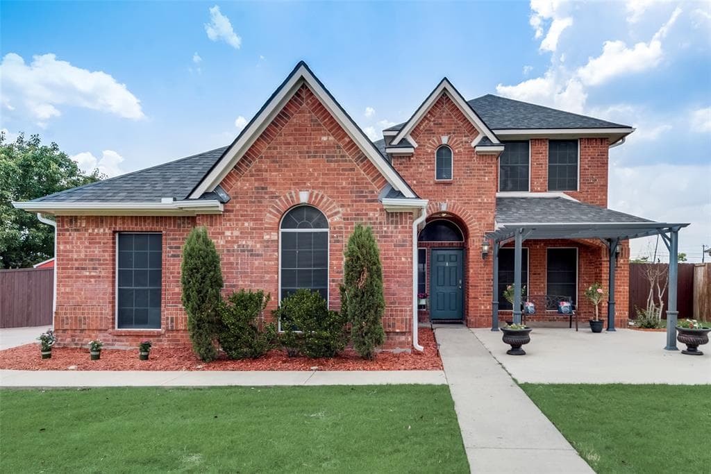 1732 Fairway Dr