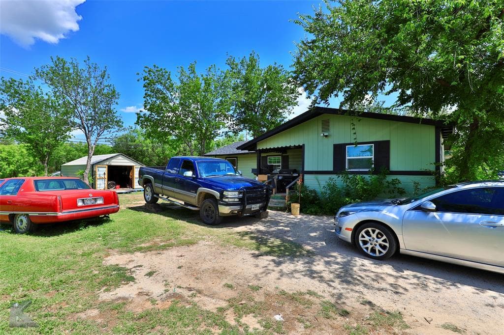 731 Cockerell Dr