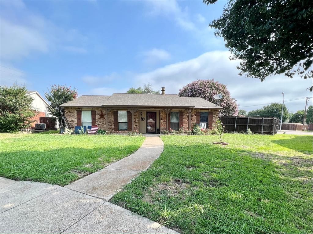 3636 Longcourt Cir