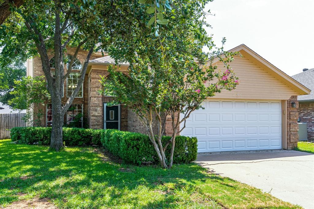 6904 Tessa Dr