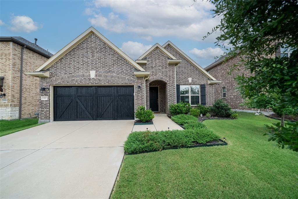 3017 Spring Creek Trl