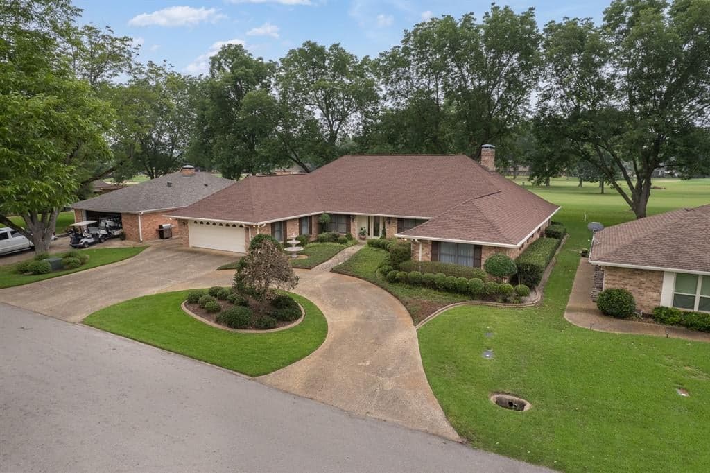 119 N Bay Dr