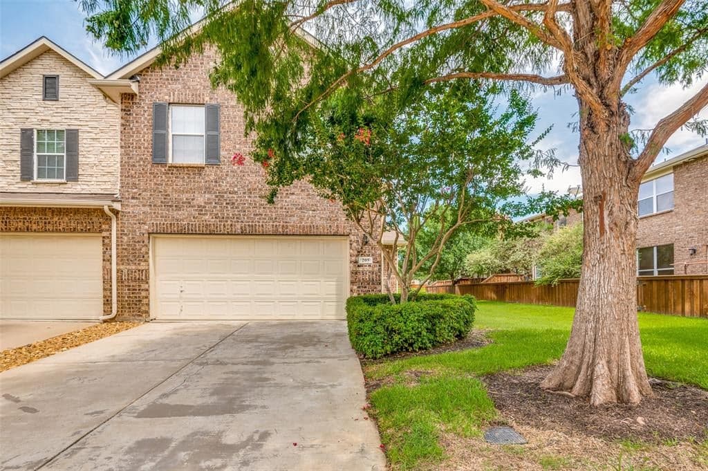 205 Inverness Dr