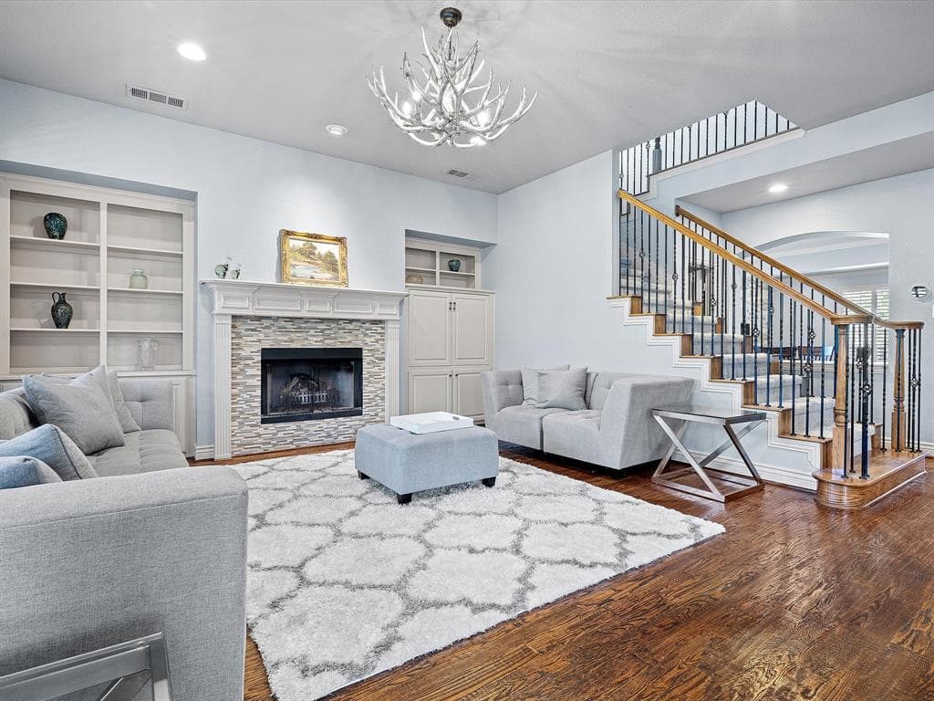 1904 Old York Dr