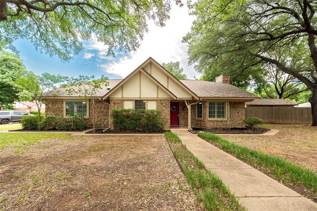 2501 Glassboro Cir