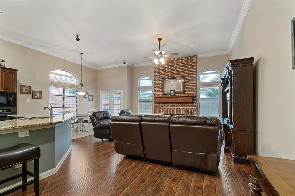 Gallery image 4